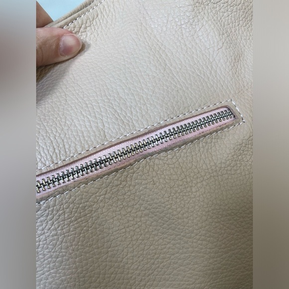 Vera Pelle Luisa Peachy Pink Genuine Italian Soft Leather Large Shoulder Bag - Picture 6 of 16